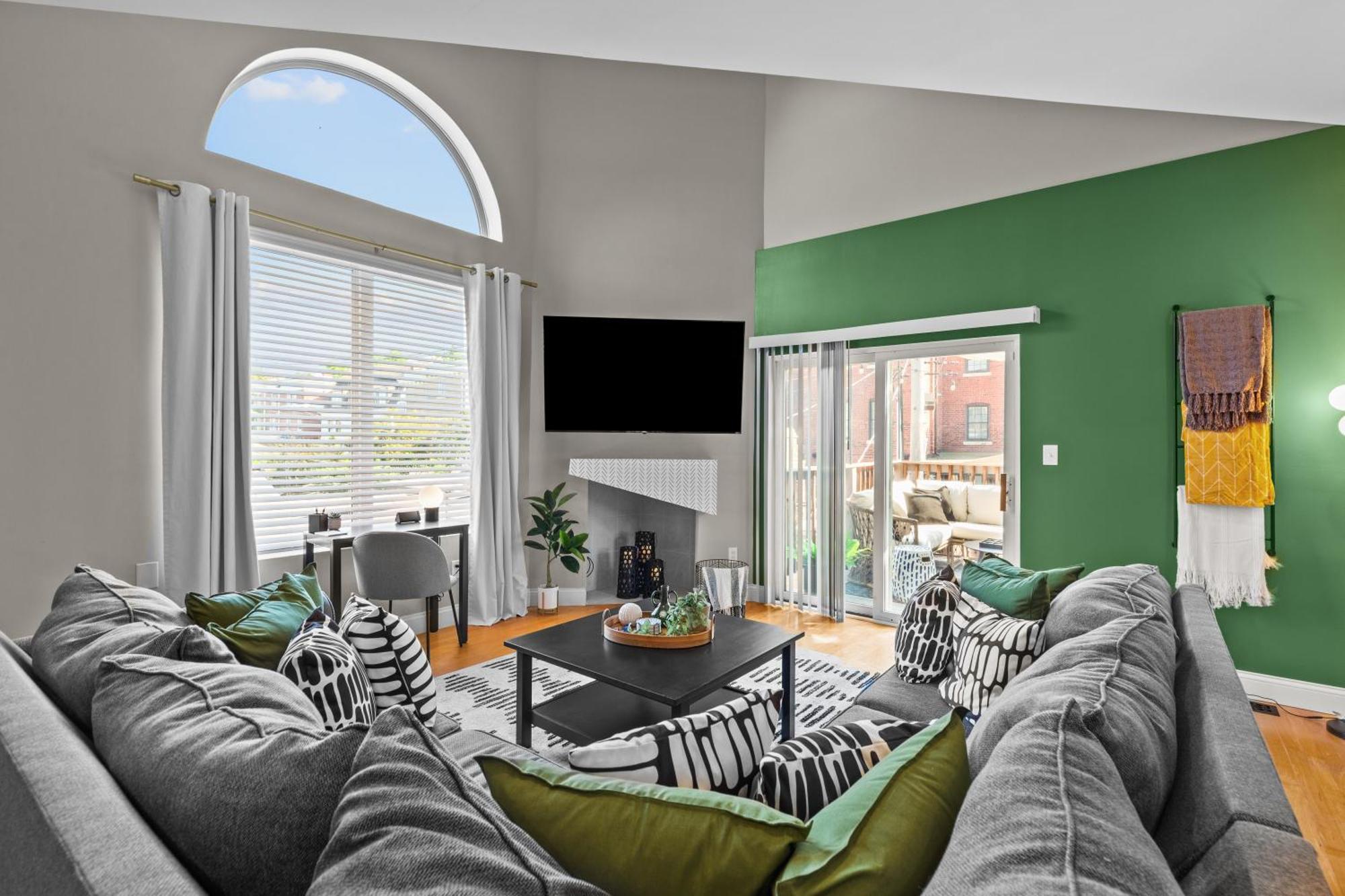 West End Whimsy | Jz Vacation Rentals Tower Grove Екстер'єр фото