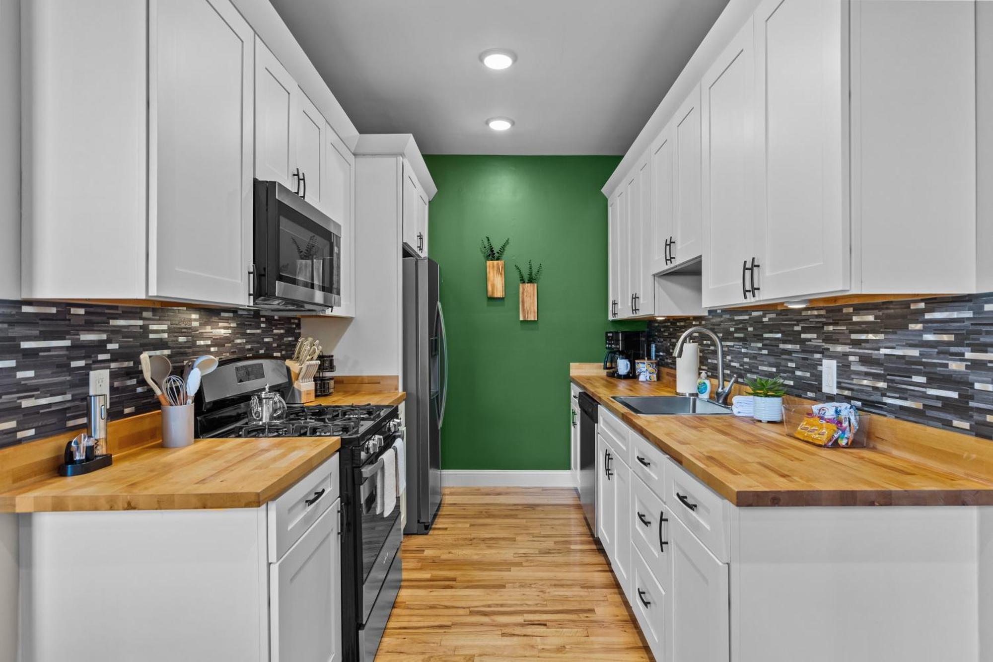 West End Whimsy | Jz Vacation Rentals Tower Grove Екстер'єр фото