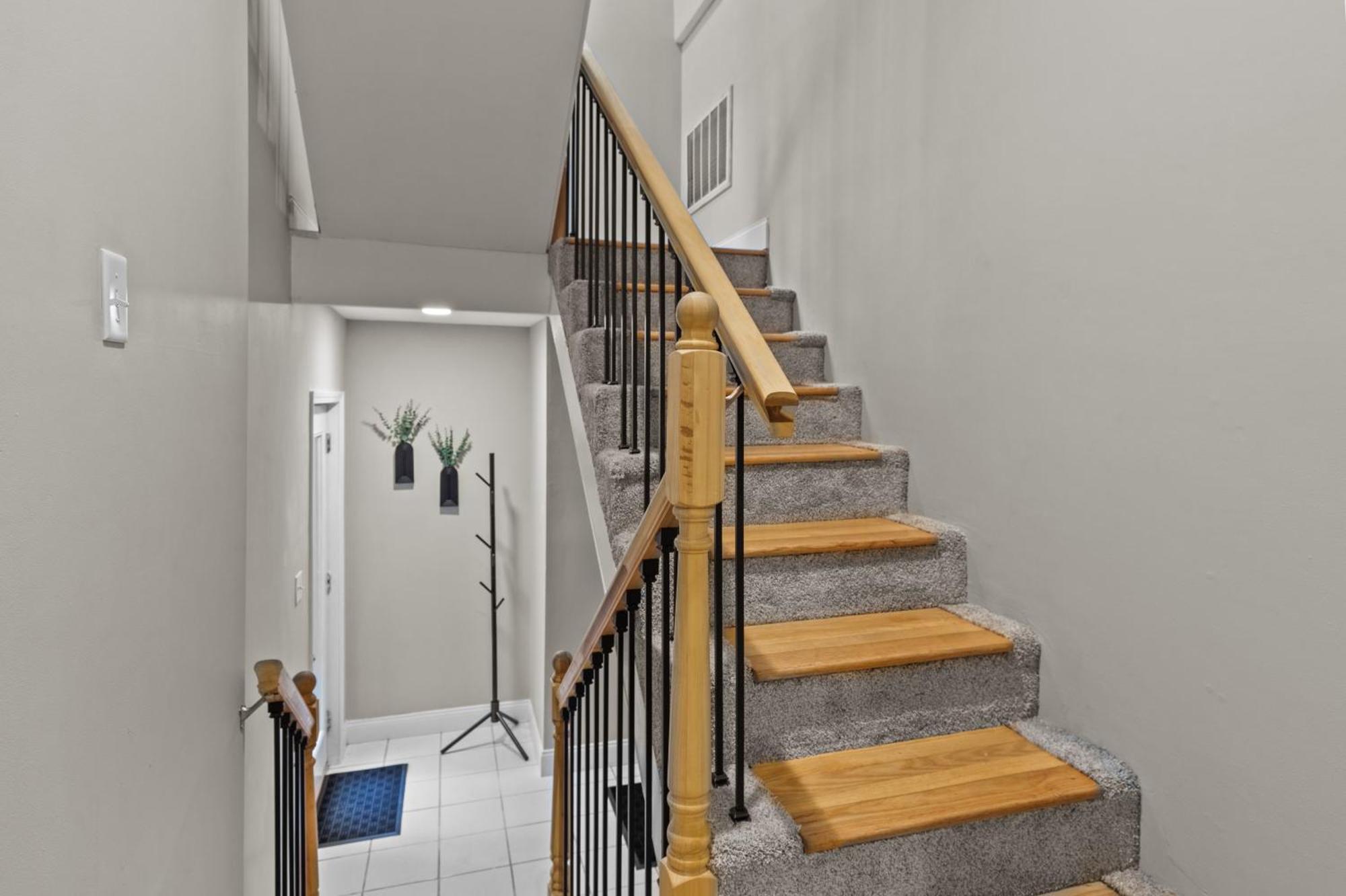 West End Whimsy | Jz Vacation Rentals Tower Grove Екстер'єр фото