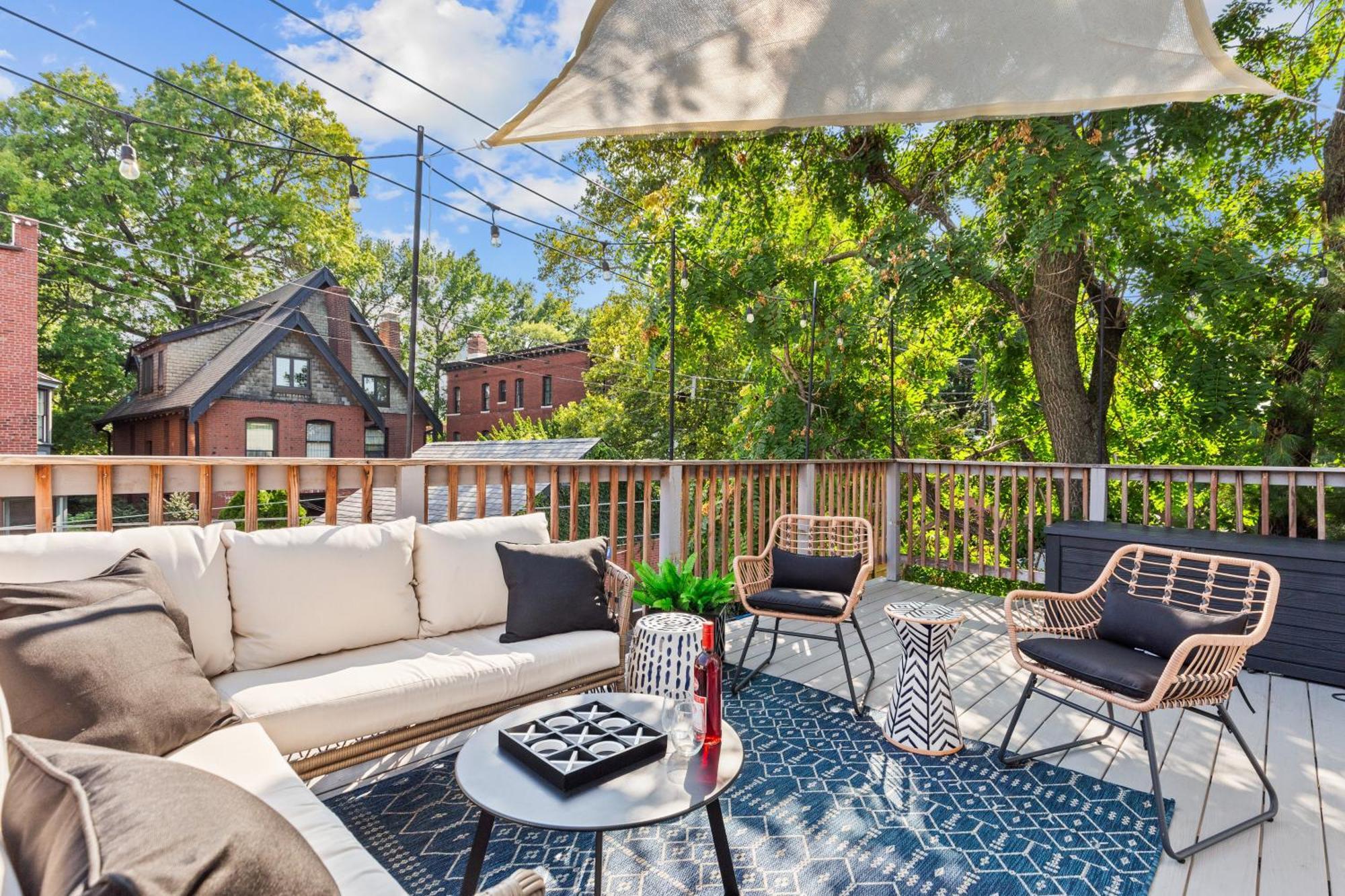 West End Whimsy | Jz Vacation Rentals Tower Grove Екстер'єр фото